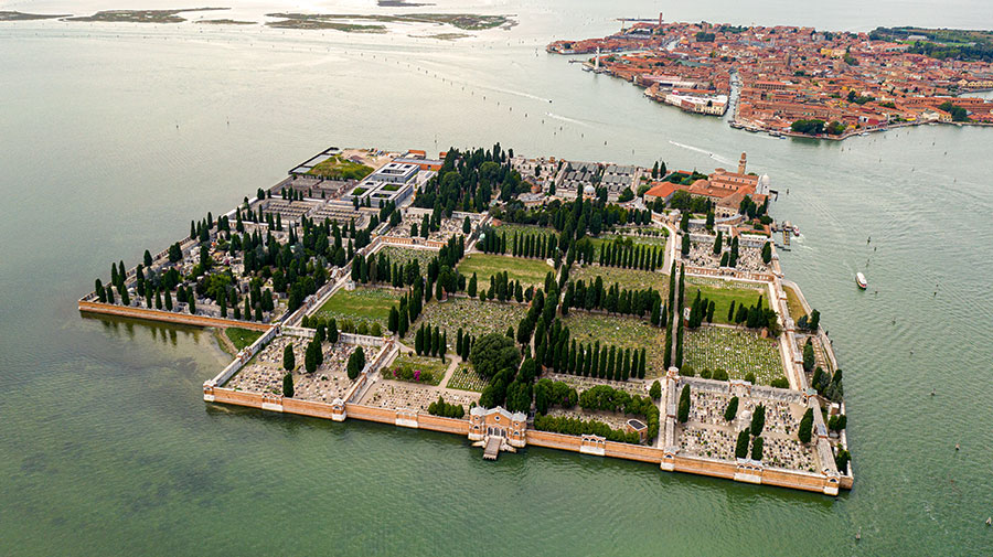 Кладбище в Венеции